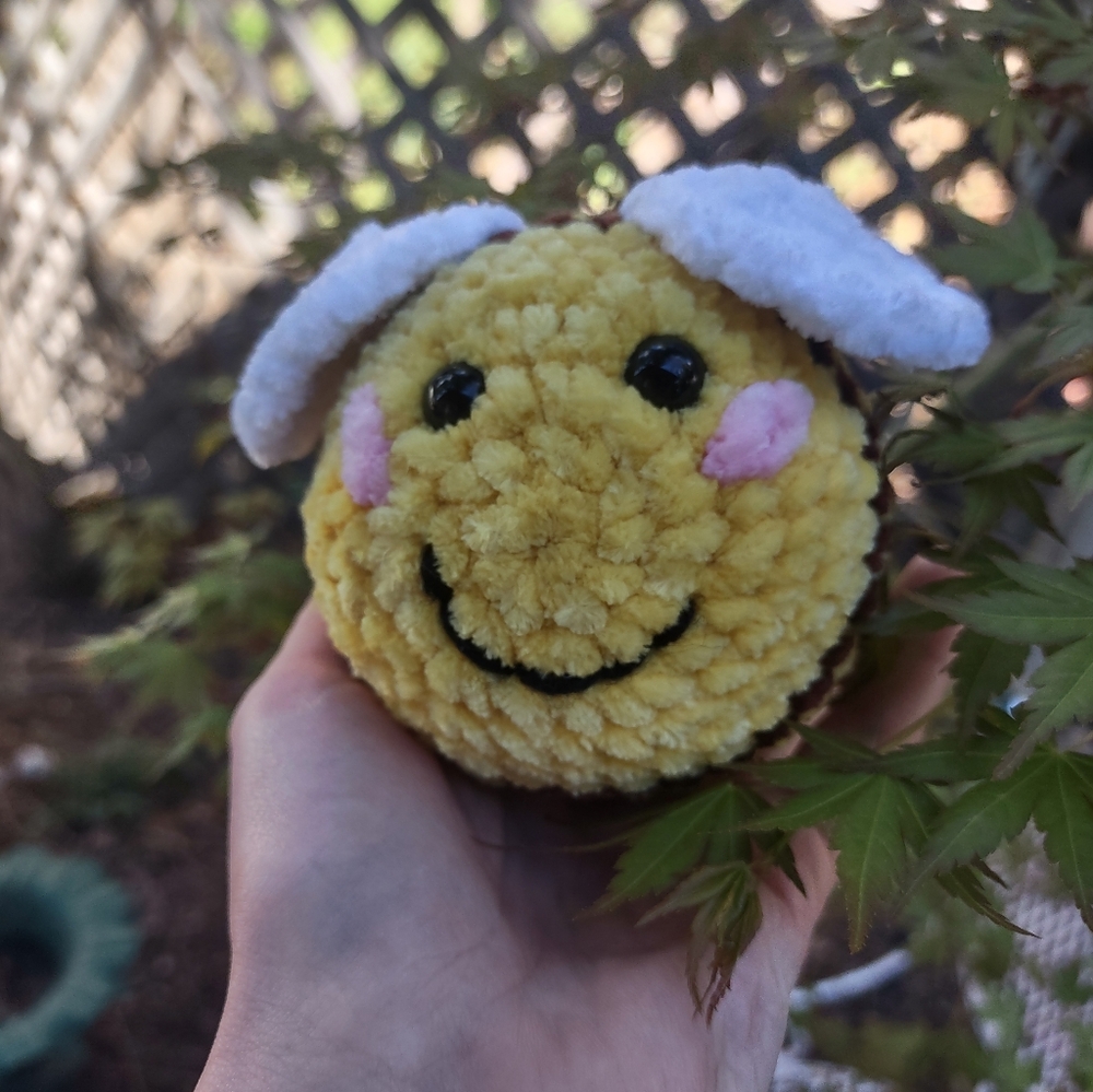 Handmade Crochet Yellow Smiley Face Plush Bee With Brown Stripes Plastic Eyes